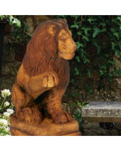 Lion (Right Paw Up)