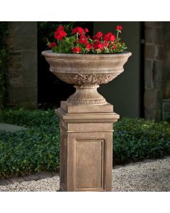 Coachhouse Urn with Pedestal